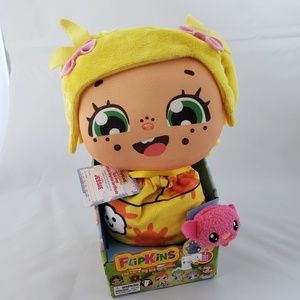 Flipkins Pocket Cuties Jessie 8-Inch Plush Doll